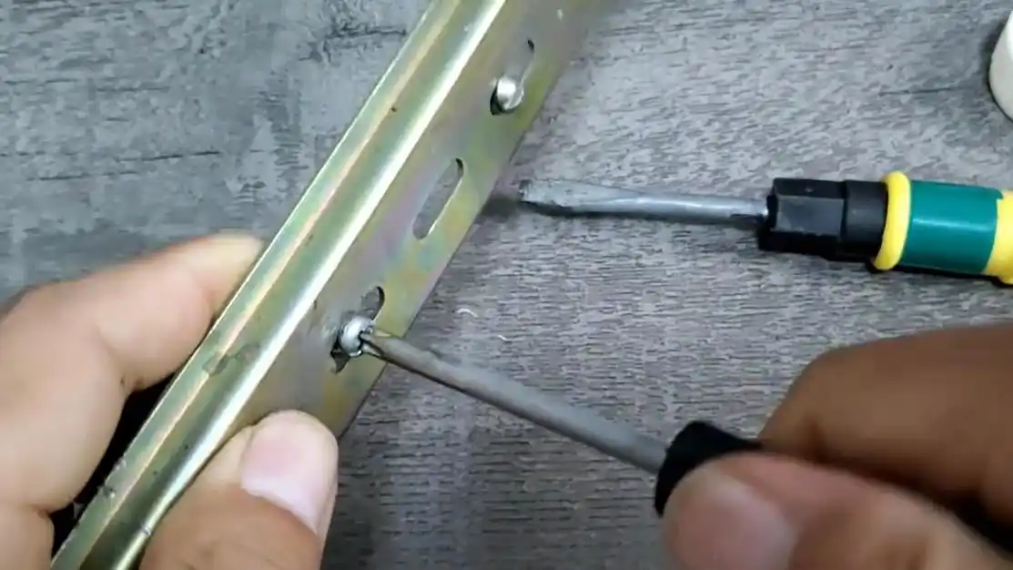 f43a9e5c-3b8b-4063-8d41-d0511604bd41